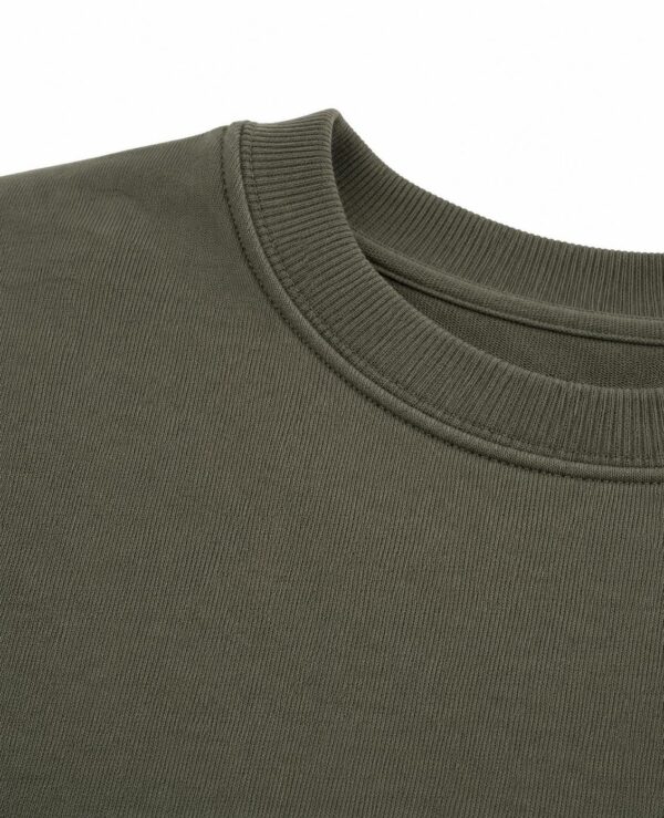 NS440 Sweat PT col face zoom YULSI Essential Sweat – Kaki